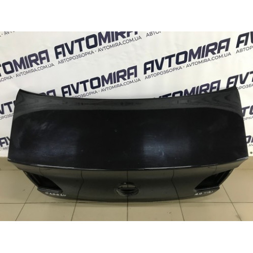 Крышка багажника VW Passat B6 SN 2005-2010 3C5827025H